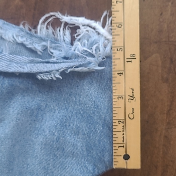 Lucky Brand Jean Shorts Women's sz 0/25 Distressed Boyfriend Button Fly Shorts - Picture 11 of 11